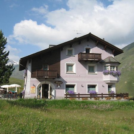 Al Chestelet Livigno Exterior foto